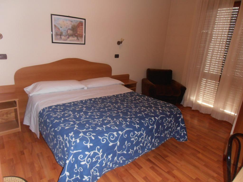 Hotel Giusy Perugia Habitación foto