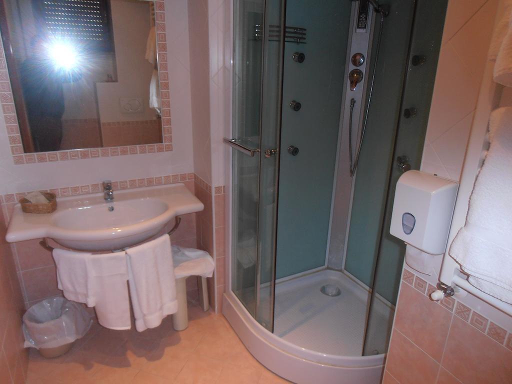 Hotel Giusy Perugia Habitación foto